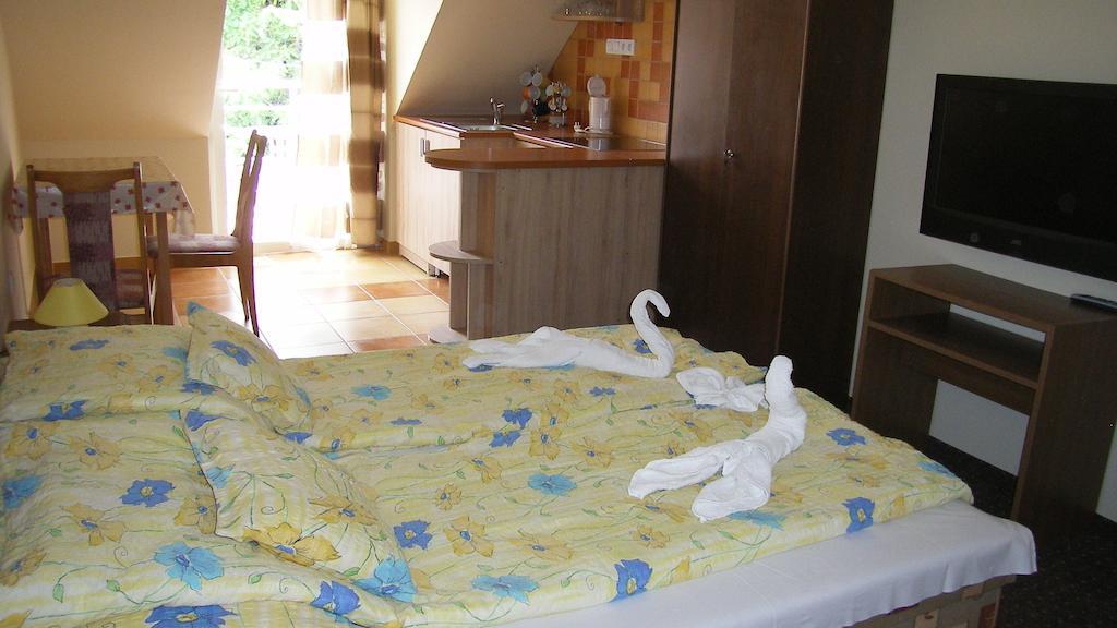 Palma Apartmanhaz Harkány Rom bilde